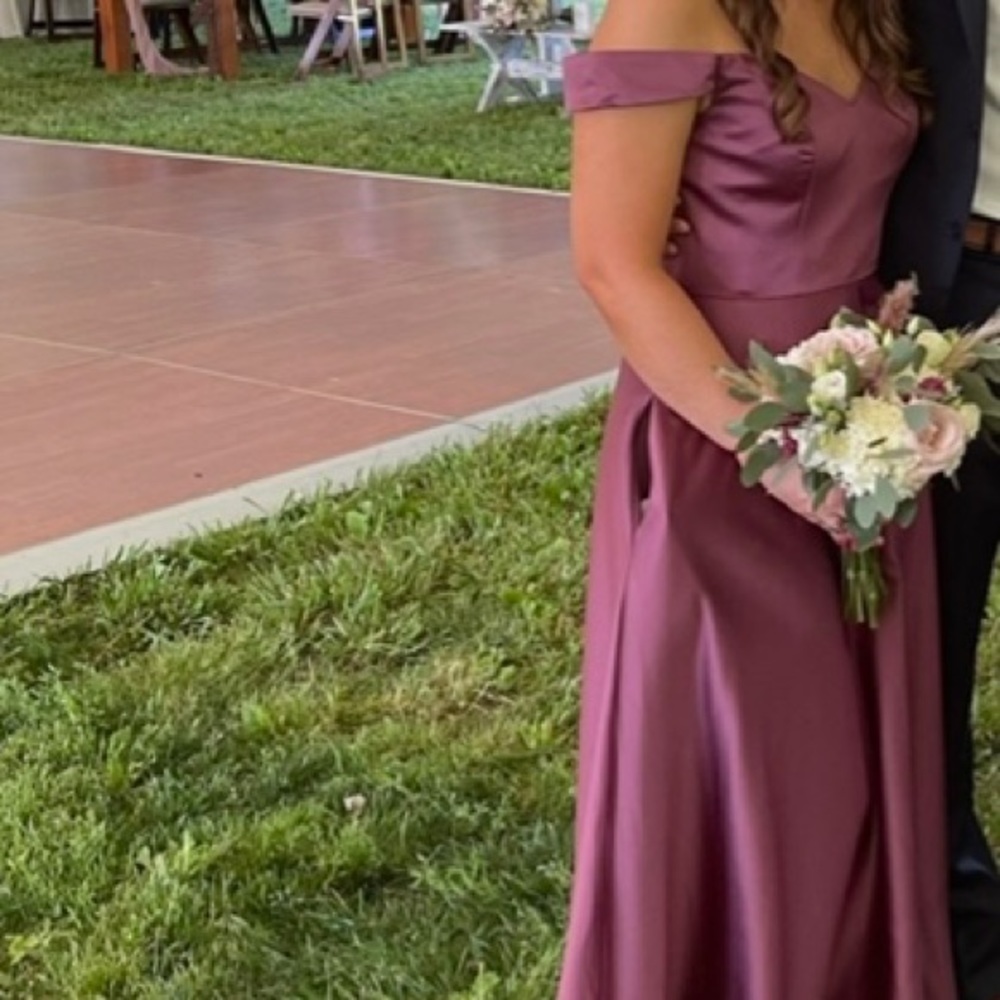 David’s Bridal Formal Dress Size 8- Chianti